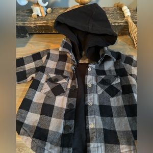 Little bipsy lined shacket